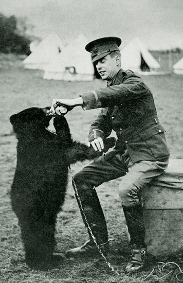 Winnie and Lieutenant Harry Colebourn